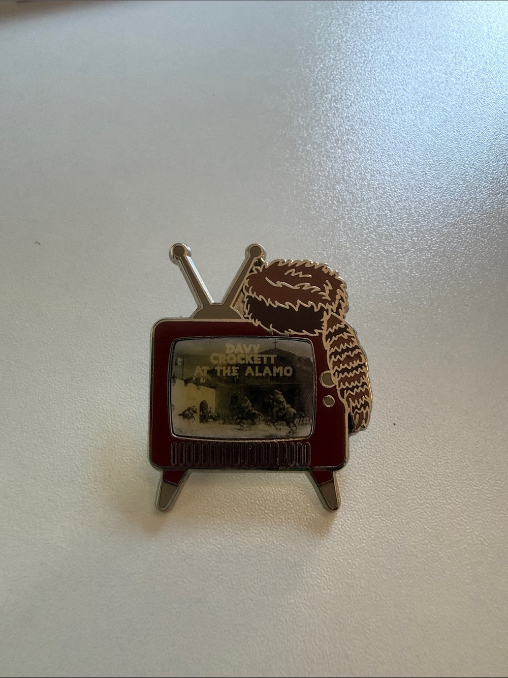Vintage TV Davy Crockett Enamel Pin - Brown & Cream
